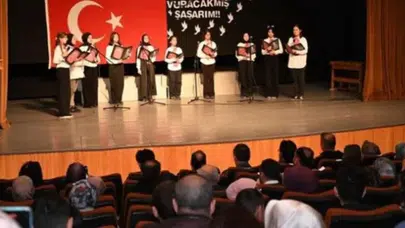 İSTİKLAL MARŞI ARAPÇA OKUNMASI OLAYI NEDİR? Nerede ve Neden Arapça Okundu, Karaman’daki Programda Ne Yaşandı?