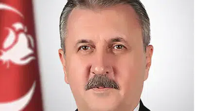 MUSTAFA DESTİCİ KAÇ YAŞINDA! Hangi partiden milletvekili oldu, hangi görevlerde bulundu?