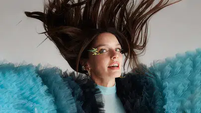 Reklam müziklerinden listelerin zirvesine: Nil Karaibrahimgil’in yükselişi