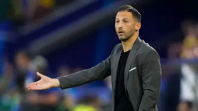 FENERBAHÇE’DE TEDESCO NEDEN UYARDI! Kart sınırındaki oyuncular kimler, derbiye kimler çıkacak?