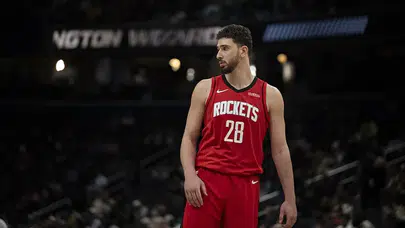 HOUSTON ROCKETS MİAMİ HEAT MAÇ SONUCU NE OLDU! Alperen Şengün double-double yaptı mı, skor kaç bitti, kim kaç sayı attı?