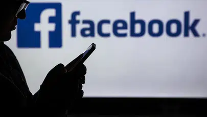 Gece yarısı Facebook sorunu! Akış yüklenmiyor, kullanıcılar tepki gösterdi
