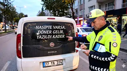 Araç Arkası Yazılarına Yasak! Sürücülere 21 Bin TL Ceza Geliyor