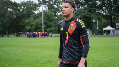 Bayern Münih’te 16 yaşında sürpriz kaleci: Leonard Prescott!