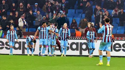 Bordo-Mavililer Coştu! Trabzonspor Şampiyonluk Formuna Geri Döndü