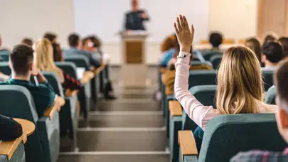 Öğrenciler İçin Sessiz Devrim: Kurallar Bir Gecede Değişti