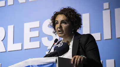 ÇİÇEK OTLU HAYATI VE KİMDİR! Aslen nereli? Hastalığı ne?