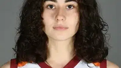 DURU NAYMAN KİMİN KIZI? Annesi babası ve ailesi kim?