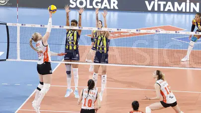 AXA SİGORTA KUPA VOLEY YARI FİNAL MAÇ PROGRAMI! VakıfBank-Galatasaray ve Fenerbahçe-Eczacıbaşı ne zaman, saat kaçta, hangi kanalda?