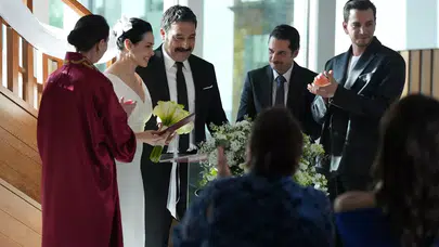 Kıskanmak dizisinde beklenmedik ayrılık: Usta isim projeyi bıraktı!