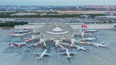 Hava yolu yolcu trafiğinde Şubat ayında rekor artış! Bakan Uraloğlu rakamlarla açıkladı