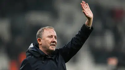 BEŞİKTAŞ ÇEYREK FİNALE NASIL YÜKSELDİ! Rizespor Maçında Neler Oldu, Sergen Yalçın GS Derbisi İçin Ne Dedi?