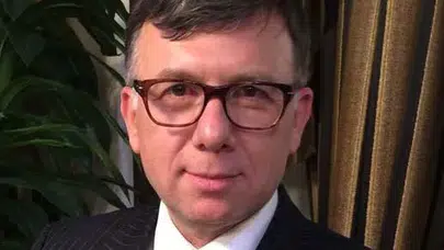 Gürsel Tokmakoğlu kimdir, kaç yaşında, askeri eğitimi ne, hangi görevlerde bulundu, evli mi, çocuğu var mı?