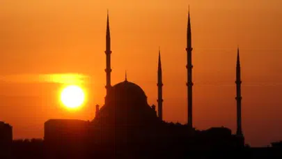 ELAZIĞ İMSAK SAATLERİ 14.03.2026! Elazığ Sahur Vakti Kaçta, Sabah Ezanı ve İftar Saatleri Ne Zaman?