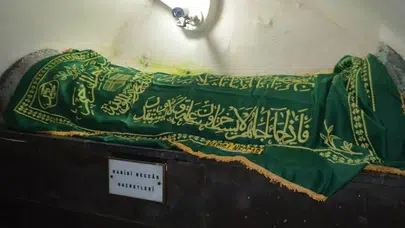 Habib-i Neccar Kimdir, Kaç Yaşında Şehit Edildi, Nereli, Hangi Surette Geçer, Neden Öldürüldü? - Yasin Suresi'ndeki Kıssası ve Önemi