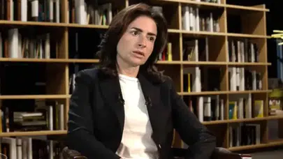 GÜLRU GEZER KİMİN KIZI, BABASI KİM? Kaç yaşında, ne iş yapıyor, aslen nereli, evli mi, çocuğu var mı, mesleği ne?