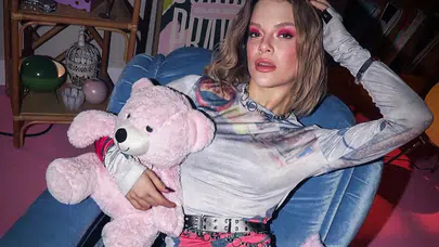 Esin Bahat Kimdir, Kaç Yaşında, Nereli, Boyu Kaç, Evli Mi, Sevgilisi Var Mı, Big5 Yarışması Finali, Manifest Grubu Üyeleri ve Doğuş Üniversitesi Psikoloji Mezunu Mu?