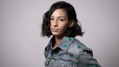 Sahnedeki doğal oyunculuğuyla Nadia Melliti dikkatleri üzerine çekti