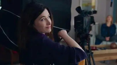 Agatha’nın geçmişi karanlık bir büyü kitabıyla açılıyor