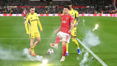 Fenerbahçe’ye UEFA’dan ağır darbe: Ceza ve yasak aynı anda geldi!