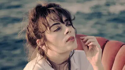 DEMET EVGAR KAÇ KİLO! Boyu kaç, yaşı ve burcu nedir? Demet Evgar’ın fiziksel özellikleri ve hamilelik açıklaması