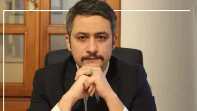 BAHADIRHAN DİNÇASLAN KİMDİR VE HAYATI! Eşi Kim, Evli mi, Çocukları Var mı, Özel Hayatı Nasıl, Kaç Yaşında?