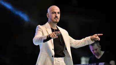 Soner Sarıkabadayı’dan Kahramanmaraş’a özel gece