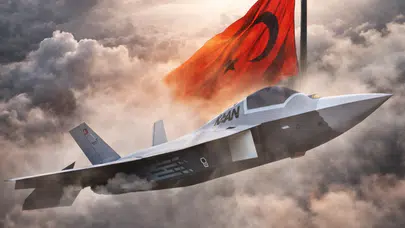 Türkiye’nin gökyüzü gücü sahnede: KAAN hangardan çıktı, teslimat öne çekildi!