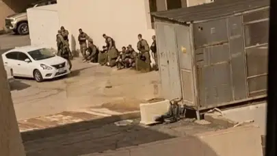 Tel Aviv’den O Kare! Füze Alarmında Asker ve Siviller Yan Yana