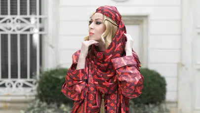 İpek Tuzcuoğlu’nun yeni imajı sosyal medyada gündem oldu