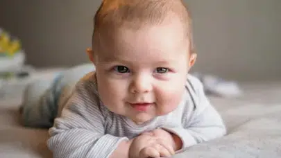 AZAD İSMİ NE DEMEK? Kürtçe Azadi ne anlama gelir, Türkçe mi, okunuşu nasıl, kız mı erkek mi?