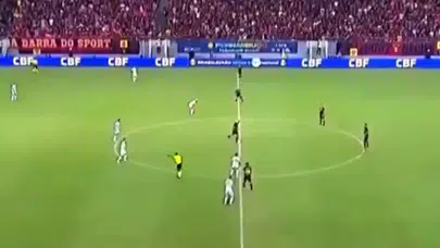 Brezilya'da futbol tarihine geçecek gol! Kimse topa dokunmadı ama skor 1-0 oldu herkes şaşkına döndü