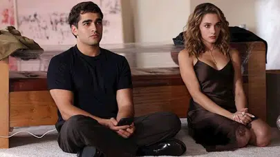 BİZE Bİ'ŞEY OLMAZ DİZİSİ KONUSU GERÇEK Mİ! Oyuncuları kimler, ne zaman yayına girecek, hangi platformda yayınlanacak?