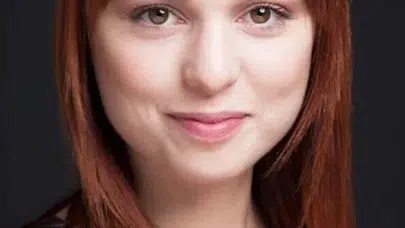 NİLPERİ ŞAHİNKAYA BOYU KAÇ? Hangi dizilerde oynadı? Ailesi ne iş yapıyor?