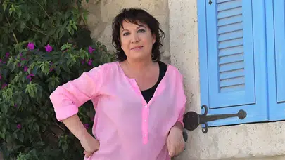 Zorlu Hastalık Sürecinden Sonra Sahnelere Güçlü Bir Dönüş