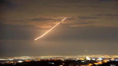 ABD İran sınırına dev askeri yığınak yaptı: 50 bin asker, 200 savaş uçağı!