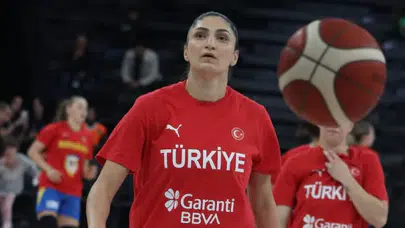 Türk basketbolunun genç yıldızı Amerika’dan döndü!
