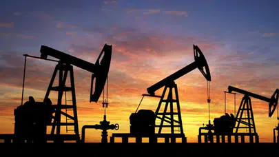 BRENT PETROL FİYATLARI NEDEN DÜŞÜYOR!  ABD Rus Petrolüne Geçici Lisans Mı Verdi?