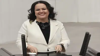 NİLGÜN ÖK BİYOGRAFİSİ! Hangi partiden milletvekili, kaç yaşında, aslen nereli?