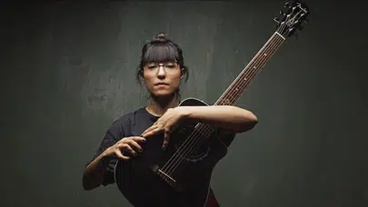 ŞARKICI KALBEN HAYATI! Kaç yaşında, hangi şarkılarla ünlü oldu ve neden gündemde?