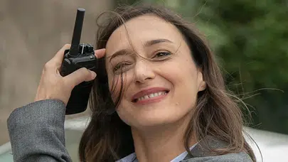 ÖZLEM ÇINAR EŞİ (KOCASI) KİMDİR? Evli mi, kaç yaşında, aslen nereli, çocuğu var mı, boyu kilosu kaç, hangi dizilerde oynadı?