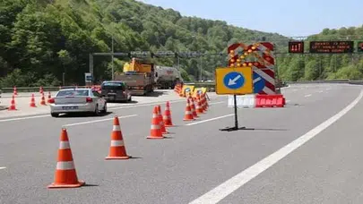 Sürücüler dikkat! Birçok yolda trafik tek şeride düştü