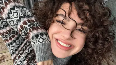 SU BURCU YAZGI COŞKUN İMAJ DEĞİŞİKLİĞİ YAPTI MI, SAÇLARINI KESTİRDİ Mİ, YENİ HALİ NASIL! Yeni saçları olay oldu