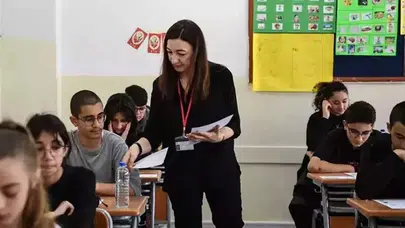 AÇIK LİSE SINAV GÖREVLİ ÜCRETLERİ 2026 NE KADAR? Gözetmen ve salon başkanı ücretleri neden farklı?