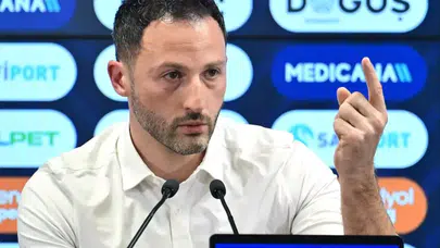Domenico Tedesco’dan dikkat çeken karar! Türkiye maçını tribünden izleyecek