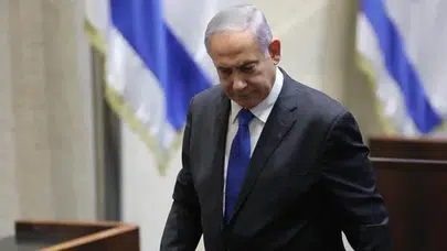 İsrail’de yargı kaosu! Soykırımcı Netanyahu bir kez daha hakim karşısından kaçtı