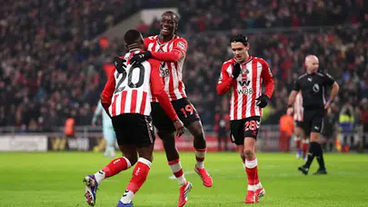 Sunderland Nottingham Forest yayın bilgileri: Ne zaman, hangi kanalda, nereden izlenir, şifresiz mi, saat kaçta?