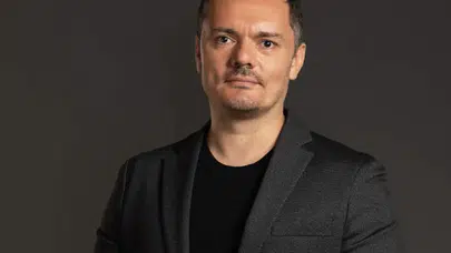 Gazeteci Suat Kavukluoğlu’ndan Türkiye’nin ilk şarkılı roman projesi