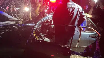 Antalya'da Gece Yarısı Katliam Gibi Kaza: 3 Ölü, 1 Ağır Yaralı!