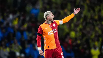 Icardi’den takım arkadaşlarına siper! Sosyal medyayı sallayan o mesaj!